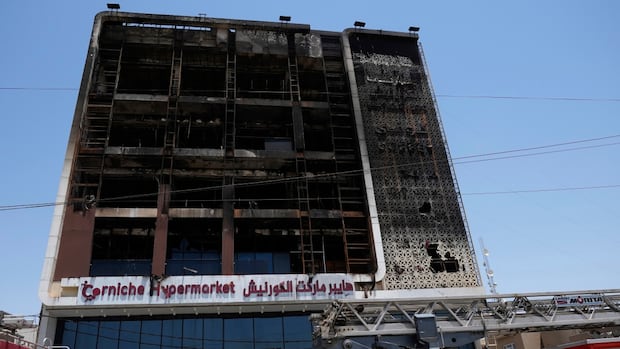 At least 60 people killed after fire breaks out in eastern Iraq shopping mall At least 60 people killed after fire breaks out in eastern Iraq shopping mall