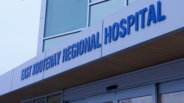 Man hospitalized with life-threatening injuries after grizzly bear attack in B.C. Man hospitalized with life-threatening injuries after grizzly bear attack in B.C.